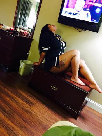 , 22  female escort, Montgomery
