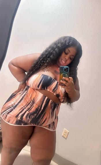 Jewel, 25  female escort, Montgomery